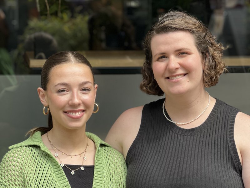 Three students take over the caf&eacute; Koffie Kompanie